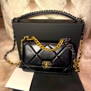 Lambskin quilted chanel 19 wallet on chain WOC black.